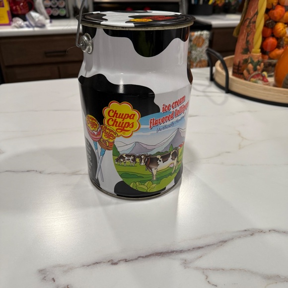 Vintage Chupa Chups Ice Cream Flavored Lollipops Dairy Farm Tin Can Cow/with lid - Picture 8 of 11